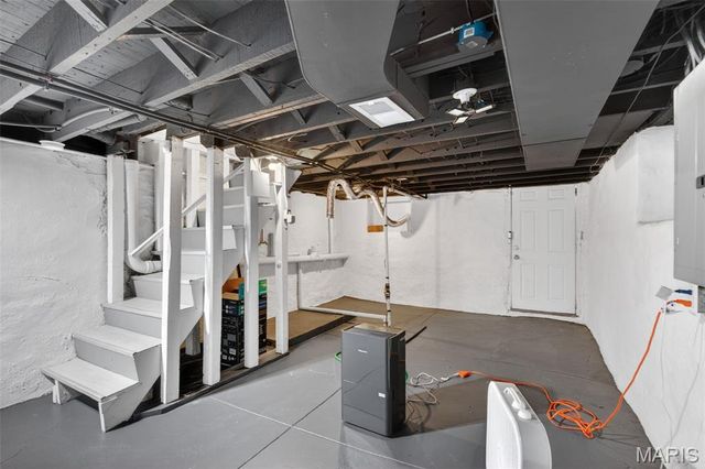 7904 Pennsylvania Avenue, St Louis, MO 63111