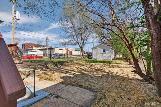 7904 Pennsylvania Avenue, St Louis, MO 63111