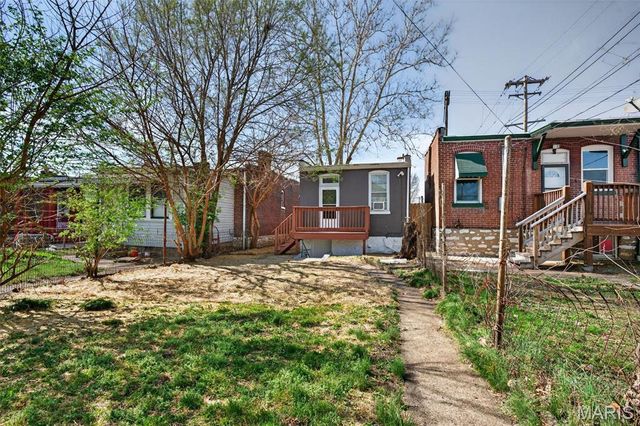 7904 Pennsylvania Avenue, St Louis, MO 63111