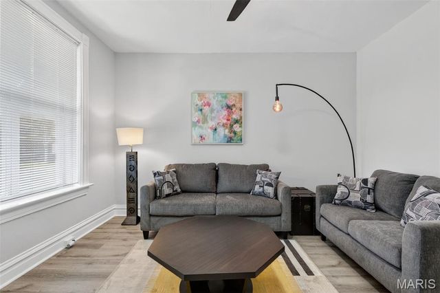 7904 Pennsylvania Avenue, St Louis, MO 63111