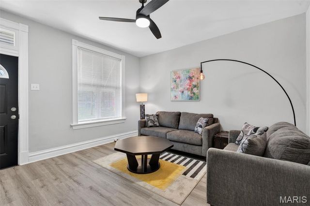 7904 Pennsylvania Avenue, St Louis, MO 63111