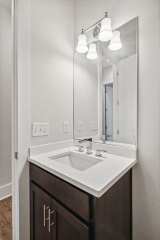 1211A Sigler St, Nashville, TN 37203