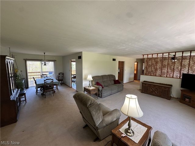 285 A E Miller Road, Lowell, OH 45744