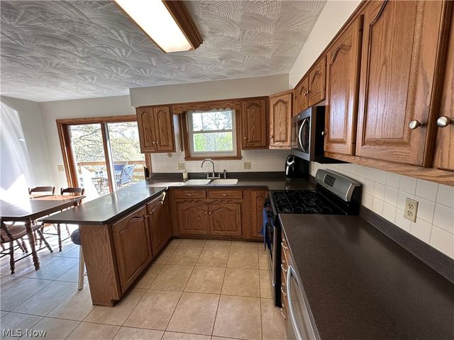 285 A E Miller Road, Lowell, OH 45744