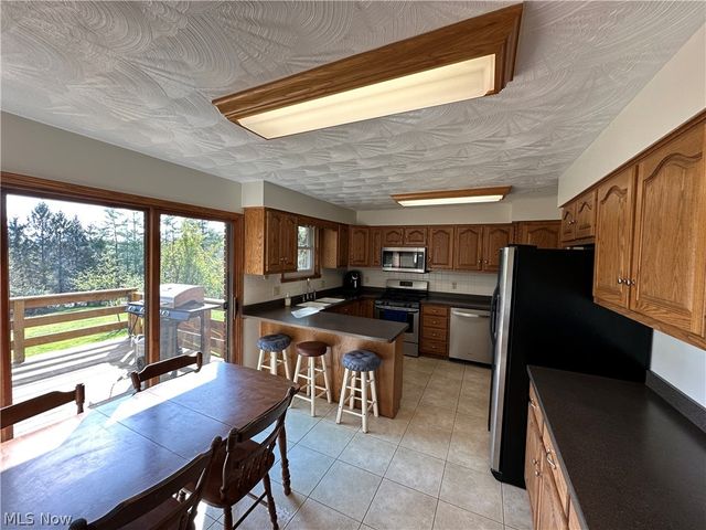 285 A E Miller Road, Lowell, OH 45744