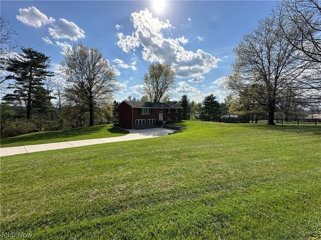 285 A E Miller Road, Lowell, OH 45744
