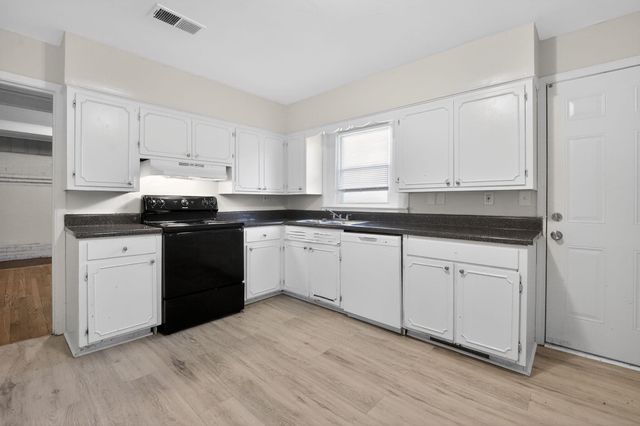 4094 AUBURN RD, Memphis, TN 38116