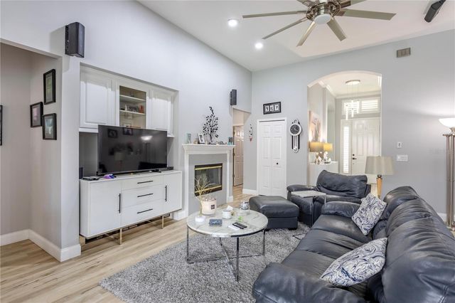 1837 MORGANS MILL CIRCLE, Orlando, FL 32825