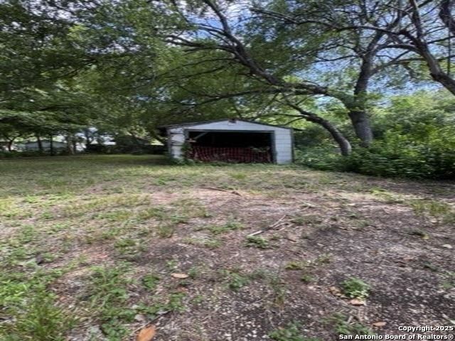 449 E Young, San Antonio, TX 78214