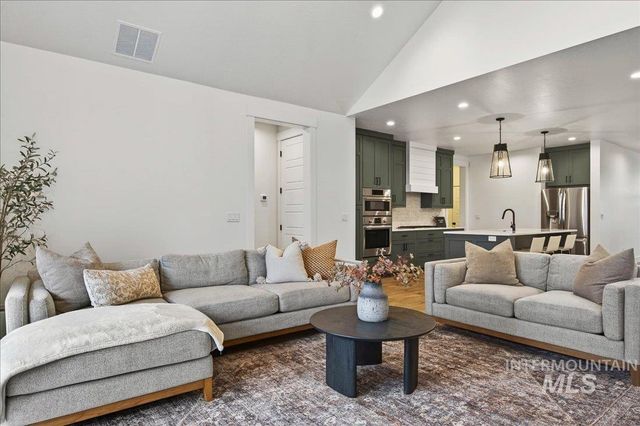 3575 E Berghan Ct, Meridian, ID 83642