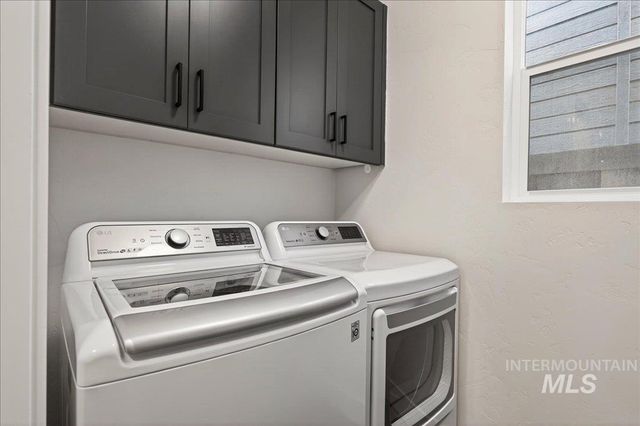 3575 E Berghan Ct, Meridian, ID 83642