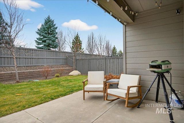 3575 E Berghan Ct, Meridian, ID 83642