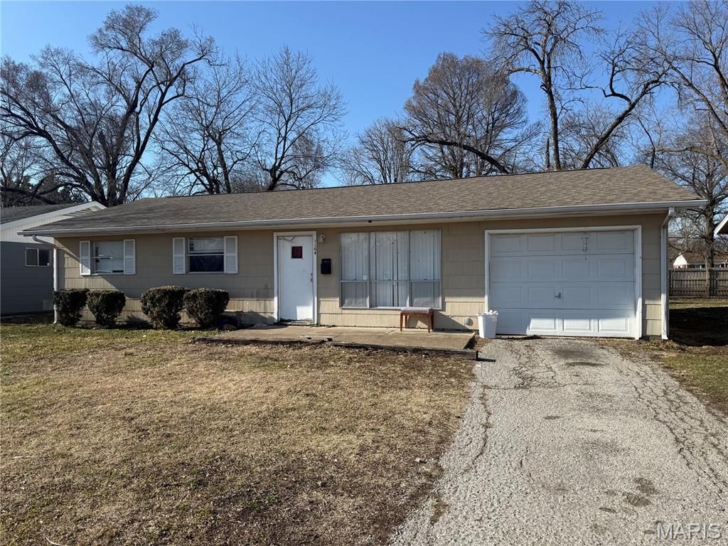 1164 Camp Jackson Road, Centerville, IL 62206