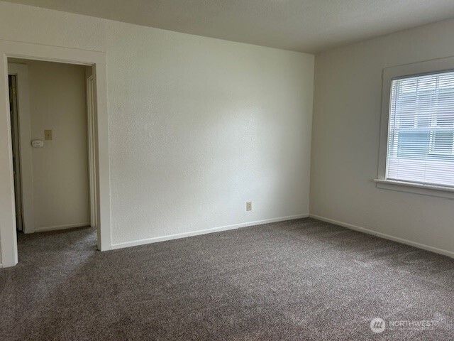 2025 46th, Longview, WA 98632