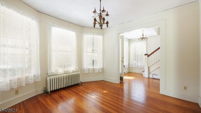 4 Sylvester St, Cranford Twp., NJ 07016