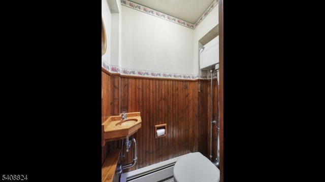 4 Sylvester St, Cranford Twp., NJ 07016