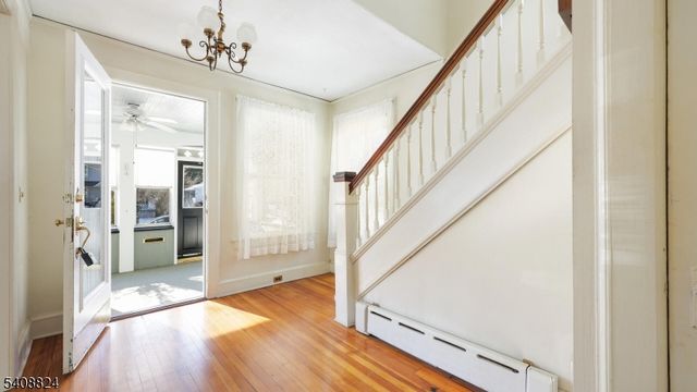 4 Sylvester St, Cranford Twp., NJ 07016