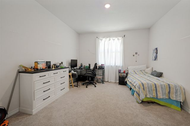 712 Matador Lane, Arlington, TX 76002