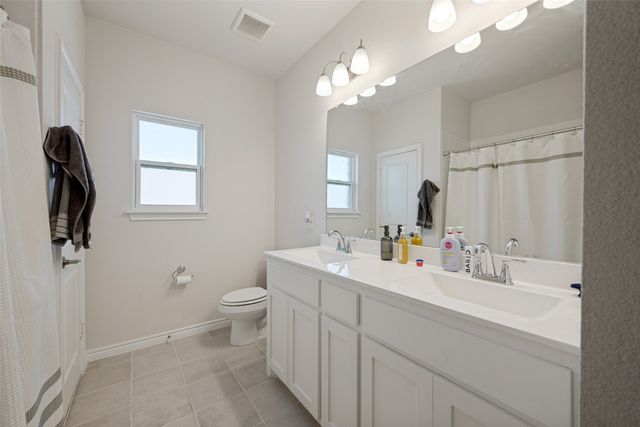 712 Matador Lane, Arlington, TX 76002