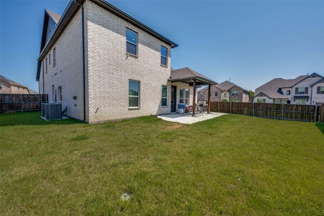 712 Matador Lane, Arlington, TX 76002