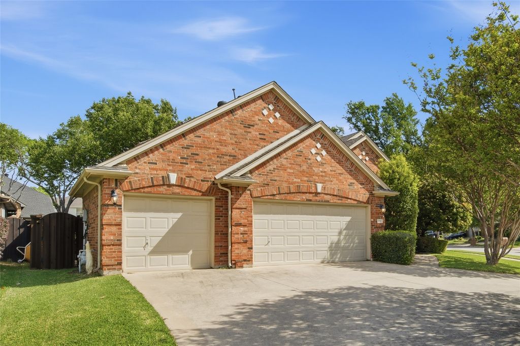 1705 Andrew Court, Corinth, TX 76210