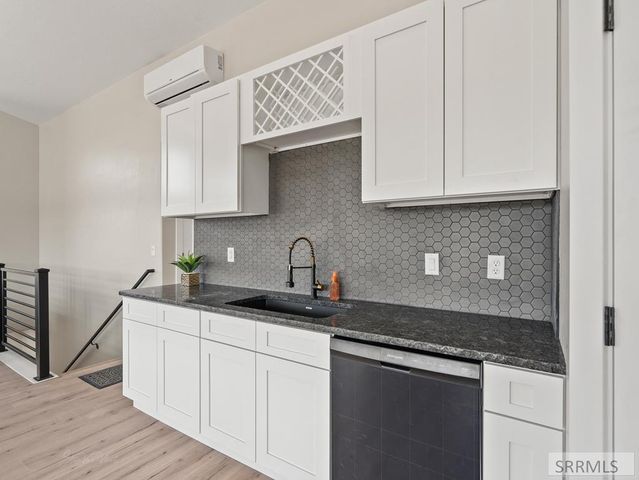 9616 Violet Way, Lava Hot Springs, ID 83246