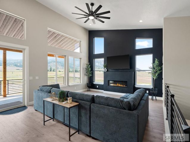 9616 Violet Way, Lava Hot Springs, ID 83246