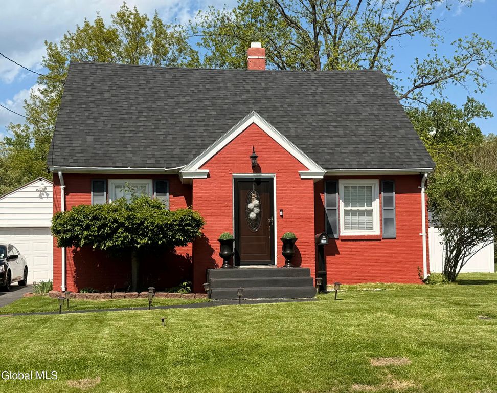 1103 Mann Avenue, Rensselaer, NY 12144