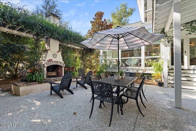 116 Palmetto Place, Beaufort, SC 29902