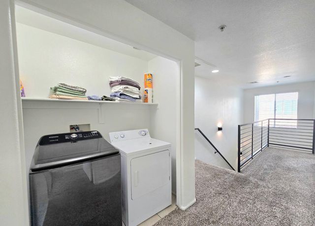 6605 N 93rd Avenue Unit 1086, Glendale, AZ 85305