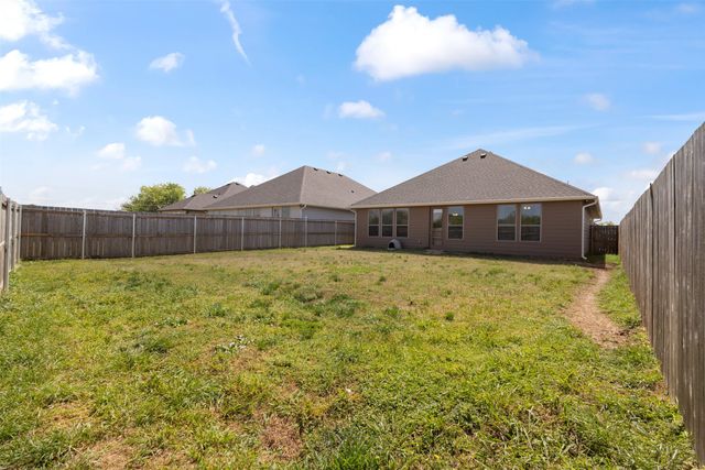 347 Preston Road, Mabank, TX 75147