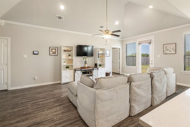 347 Preston Road, Mabank, TX 75147