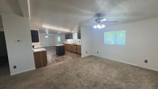 11744 Hafer Road, Carterville, IL 62918