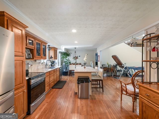 7389 Williams Road, Flowery Branch, GA 30542