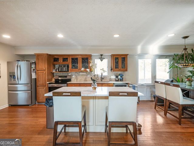 7389 Williams Road, Flowery Branch, GA 30542