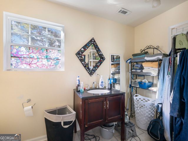 7389 Williams Road, Flowery Branch, GA 30542