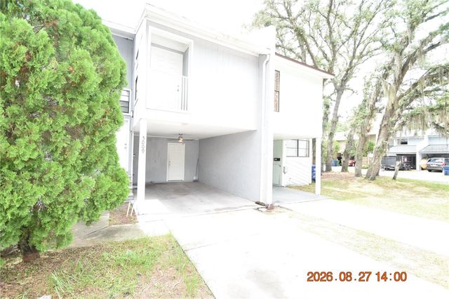 5009 TERRACE VILLAGE LANE, Tampa, FL 33617