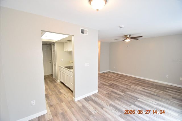 5009 TERRACE VILLAGE LANE, Tampa, FL 33617