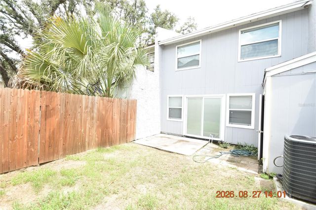 5009 TERRACE VILLAGE LANE, Tampa, FL 33617