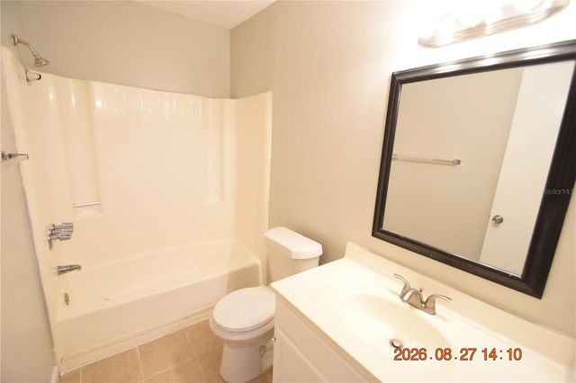 5009 TERRACE VILLAGE LANE, Tampa, FL 33617