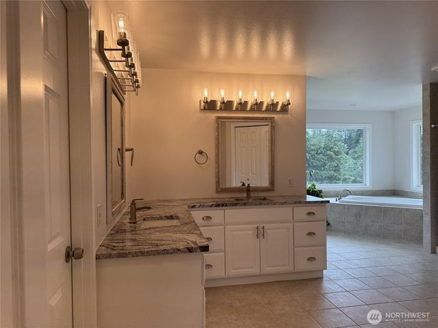 13616 122nd Avenue E, Puyallup, WA 98374
