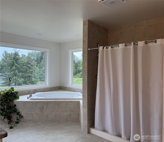 13616 122nd Avenue E, Puyallup, WA 98374