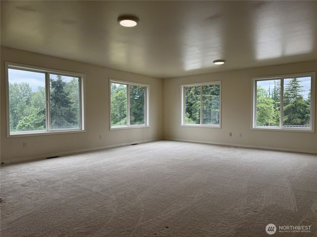 13616 122nd Avenue E, Puyallup, WA 98374