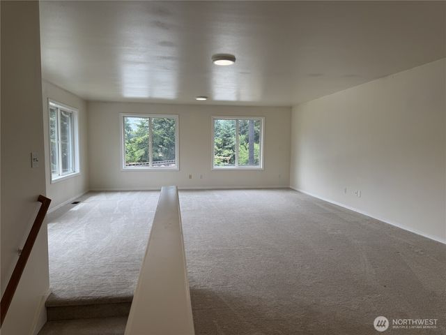 13616 122nd Avenue E, Puyallup, WA 98374