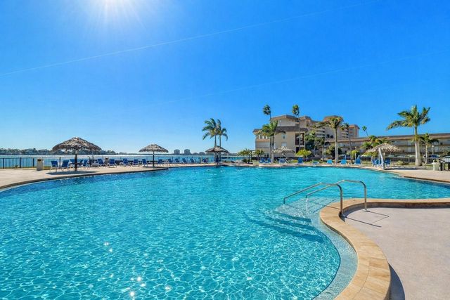 4900 BRITTANY DRIVE S 112, St Petersburg, FL 33715