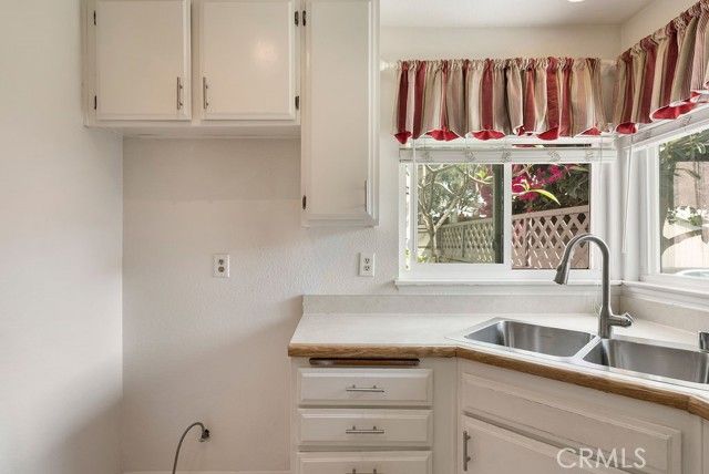 23 Willowcrest, Pomona, CA 91766