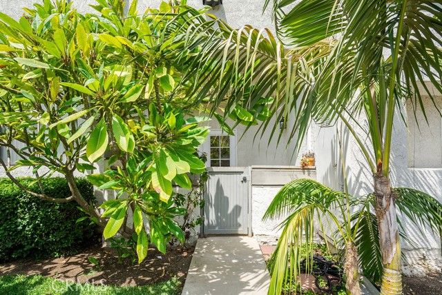 23 Willowcrest, Pomona, CA 91766