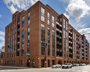 305 S Racine Avenue 2A, Chicago, IL 60607