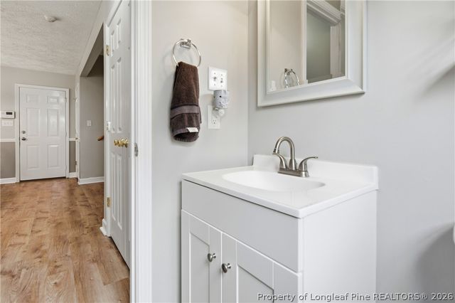 40 Dover Court E, Sanford, NC 27332