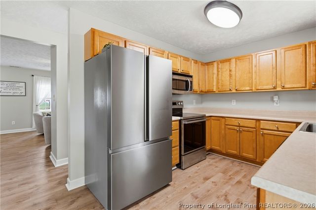 40 Dover Court E, Sanford, NC 27332